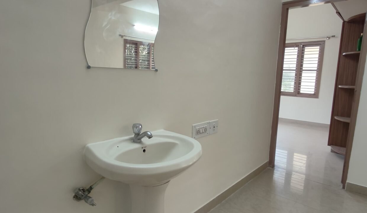 IMG-20241120-WA0032